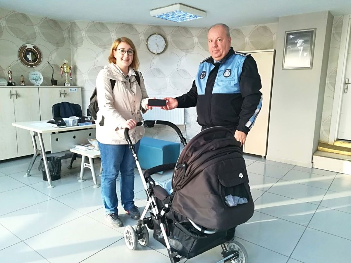 Kayıp Eşyalar Sahiplerine Teslim Ediliyor