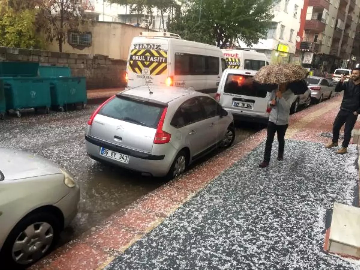 Siirt\'te Fındık Büyüklüğünde Dolu Yağdı