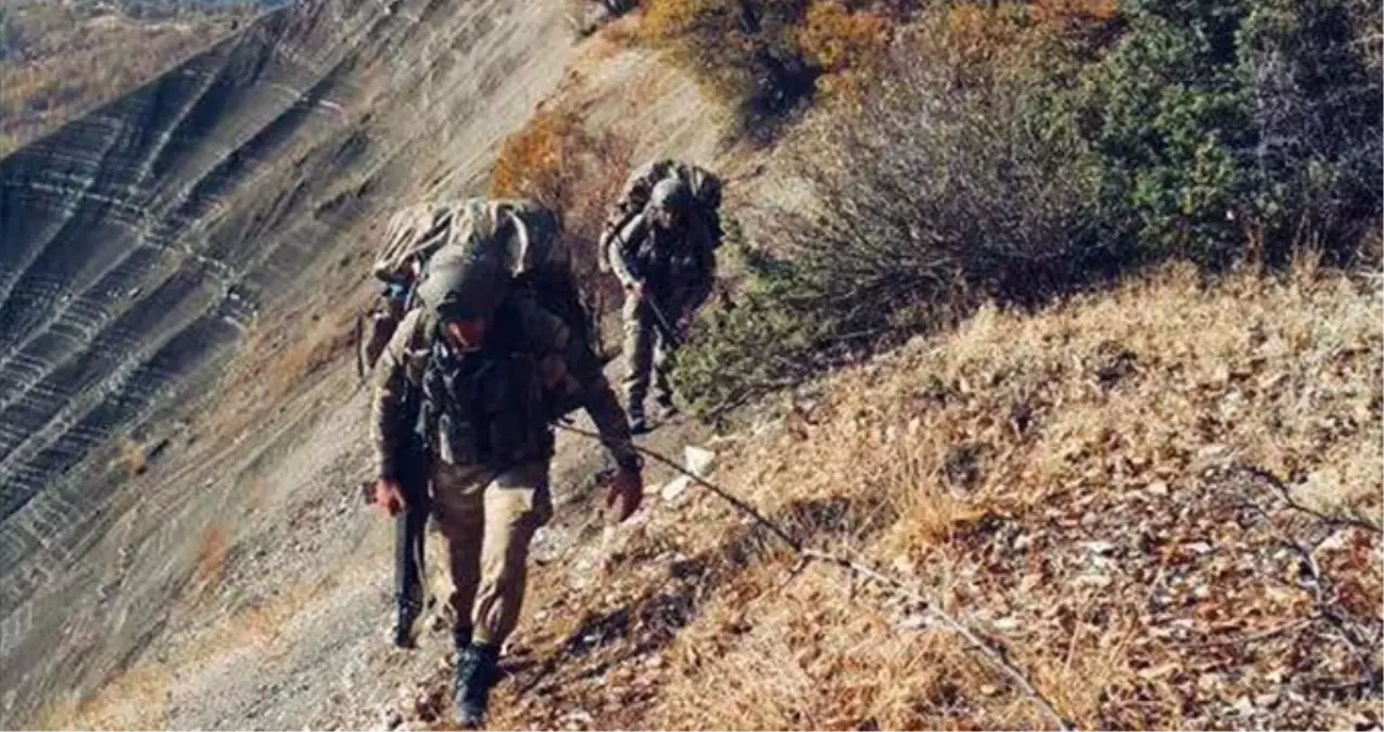 Jandarma, PKK\'nın "Dişi Karayılanı"nın Öldürüldüğü Operasyondan Fotoğraflar Paylaştı