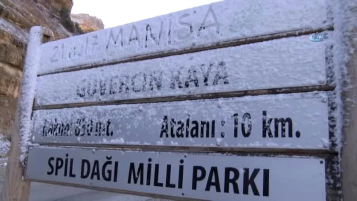 Spil Milli Parkı\'ndan Kar Manzaraları