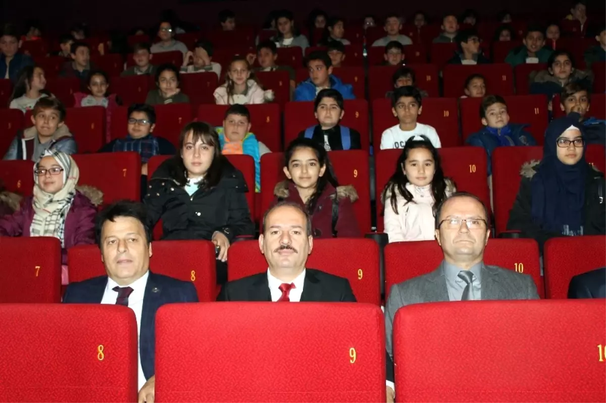 Yalova\'da 2 Bin 959 Öğrenci Sinema ile Buluştu