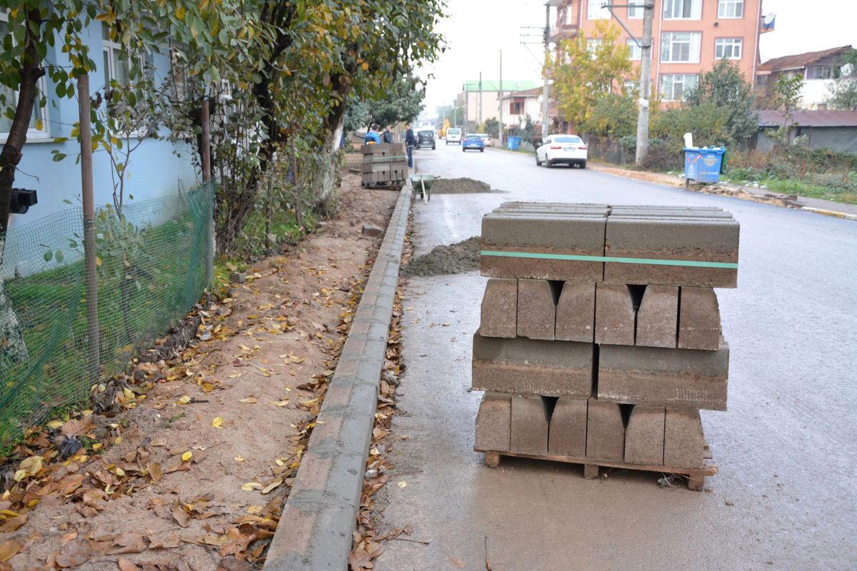 Ataevler Mahallesi\'nde Şık Kaldırımlar