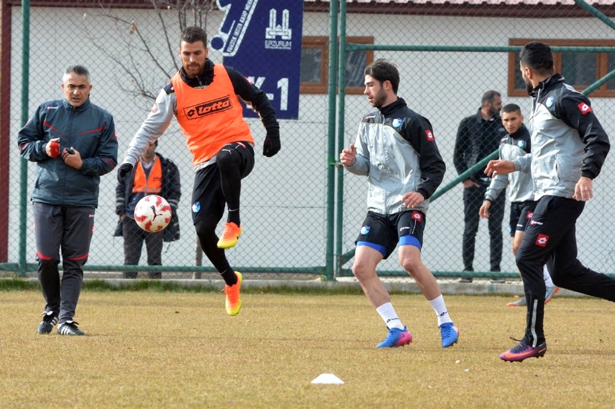 B.b. Erzurumspor, Gazişehir Gaziantepsor Maçı Hazırlıklarını Sürdürüyor