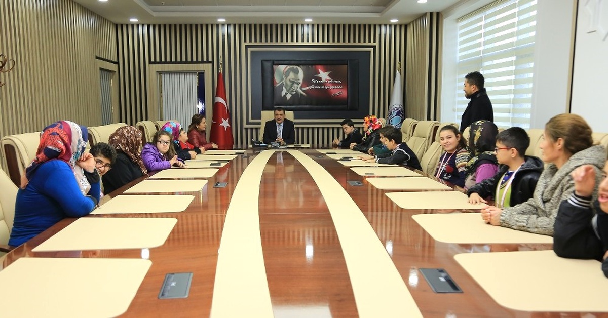 Başarılı Sporculardan Başkan Gürkan\'a Ziyaret