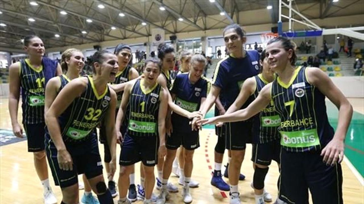 Baştan Sona Üstün Oynayan Fenerbahçe, Avenida\'yı Devirdi