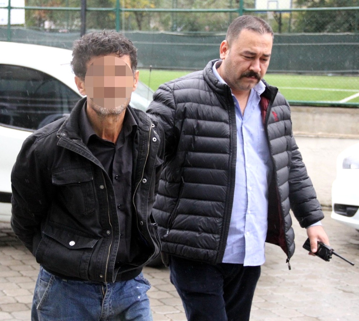 Eşine Fuhuş Yaptırmak\'la Suçlandı, \'Kötü Davranmaktan\' Tutuklandı