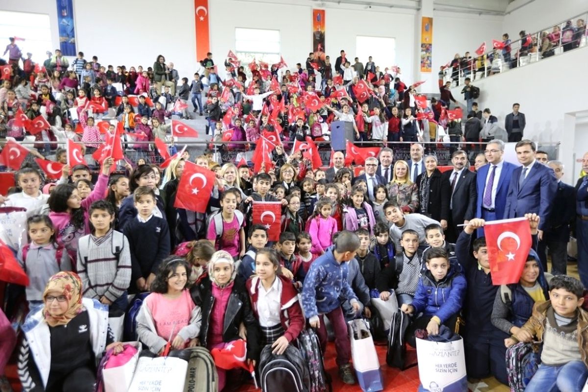 Gaziantep\'te 5 Bin Öğrenciye Okul Malzemesi Yardımı