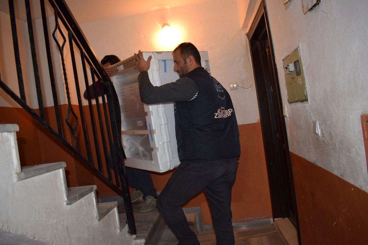 Kartepe Belediyesi Yardımları ile Haneleri Isıtıyor
