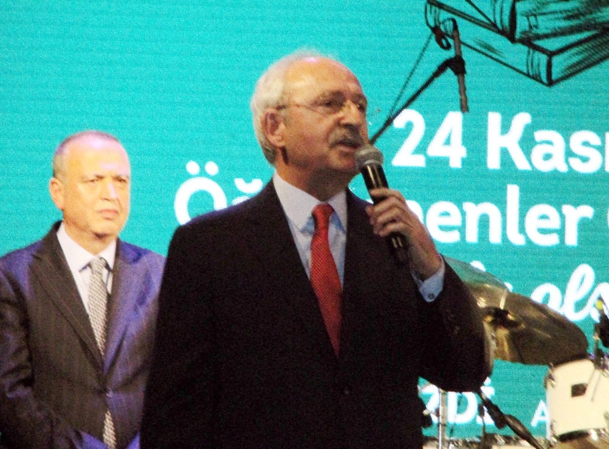 Kılıçdaroğlu Öğretmenlerle Buluştu