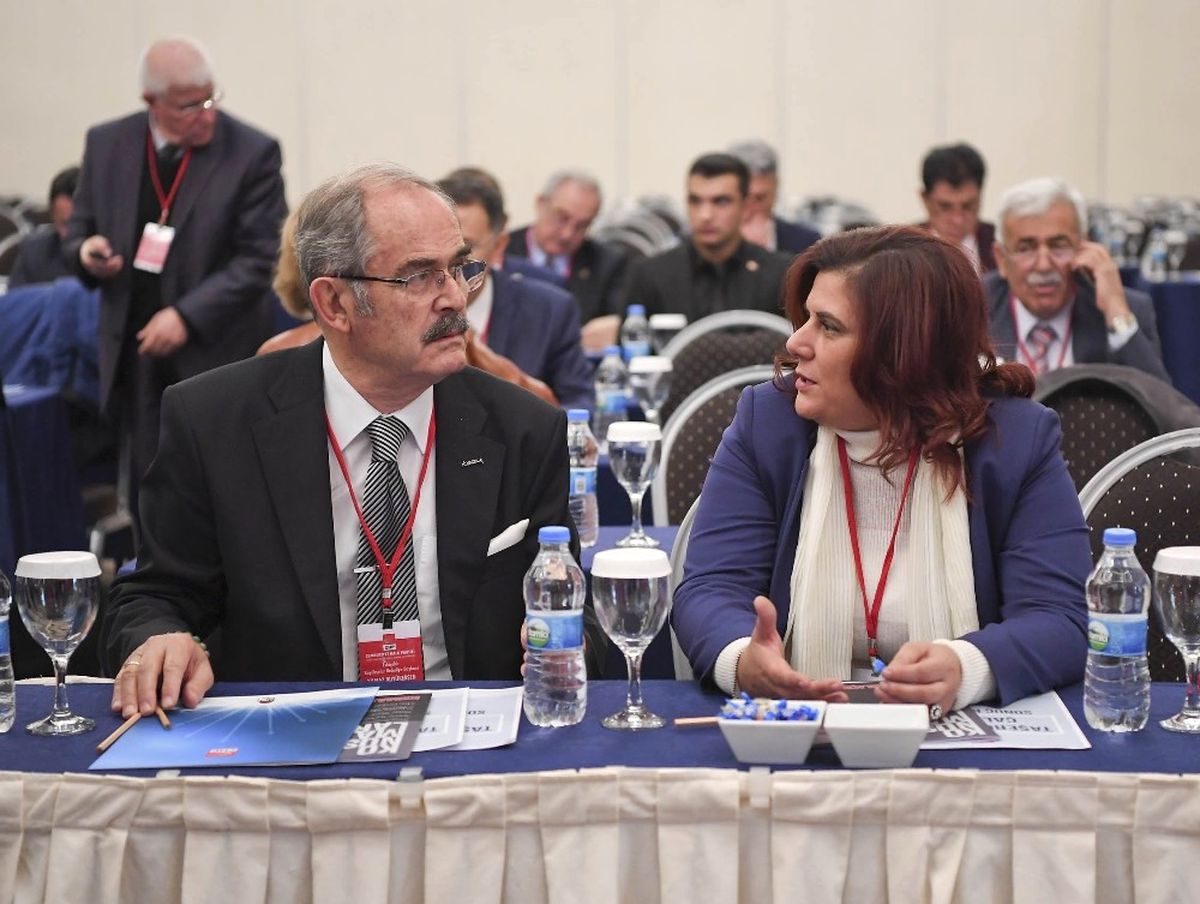 Kılıçdaroğlu: "Önümüzdeki Seçimlerde Yani 2019\'da Sadece 6 Büyükşehiri Değil, İstanbul\'u,...