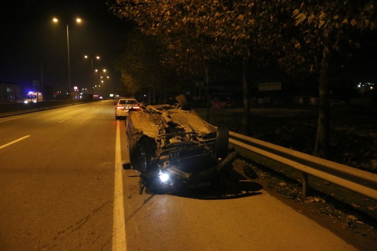 Kocaeli\'de Trafik Kazası: 1 Yaralı
