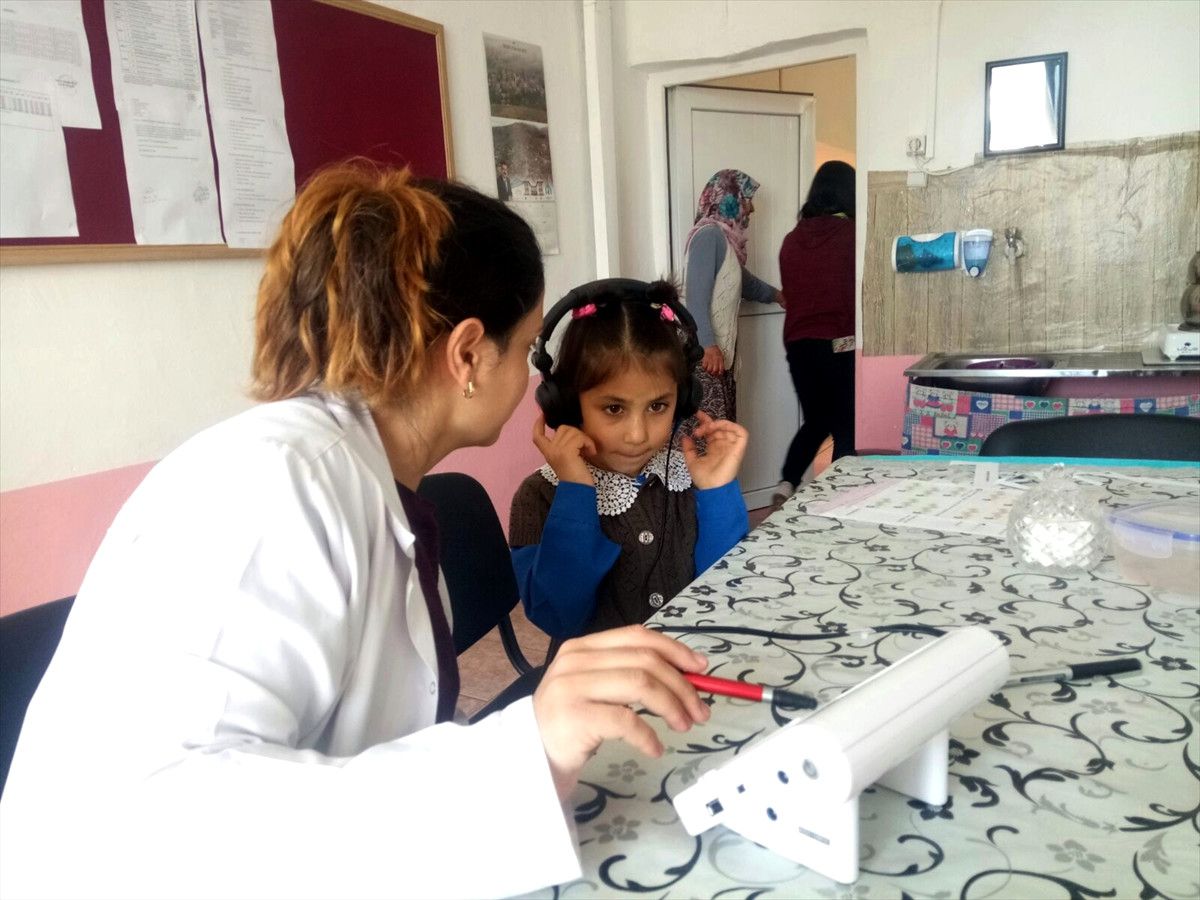 Merzifon\'da Öğrencilere İşitme Tarama Testi