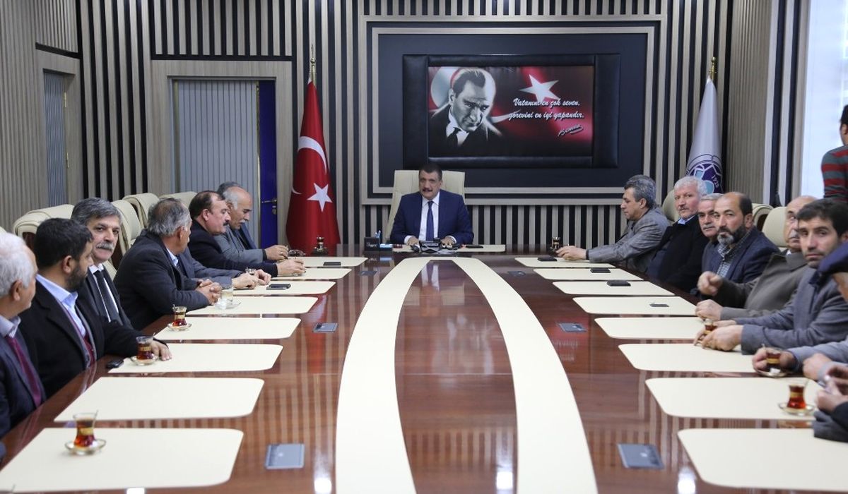 Muhtarlardan Başkan Gürkan\'a \'Hayırlı Olsun\' Ziyareti