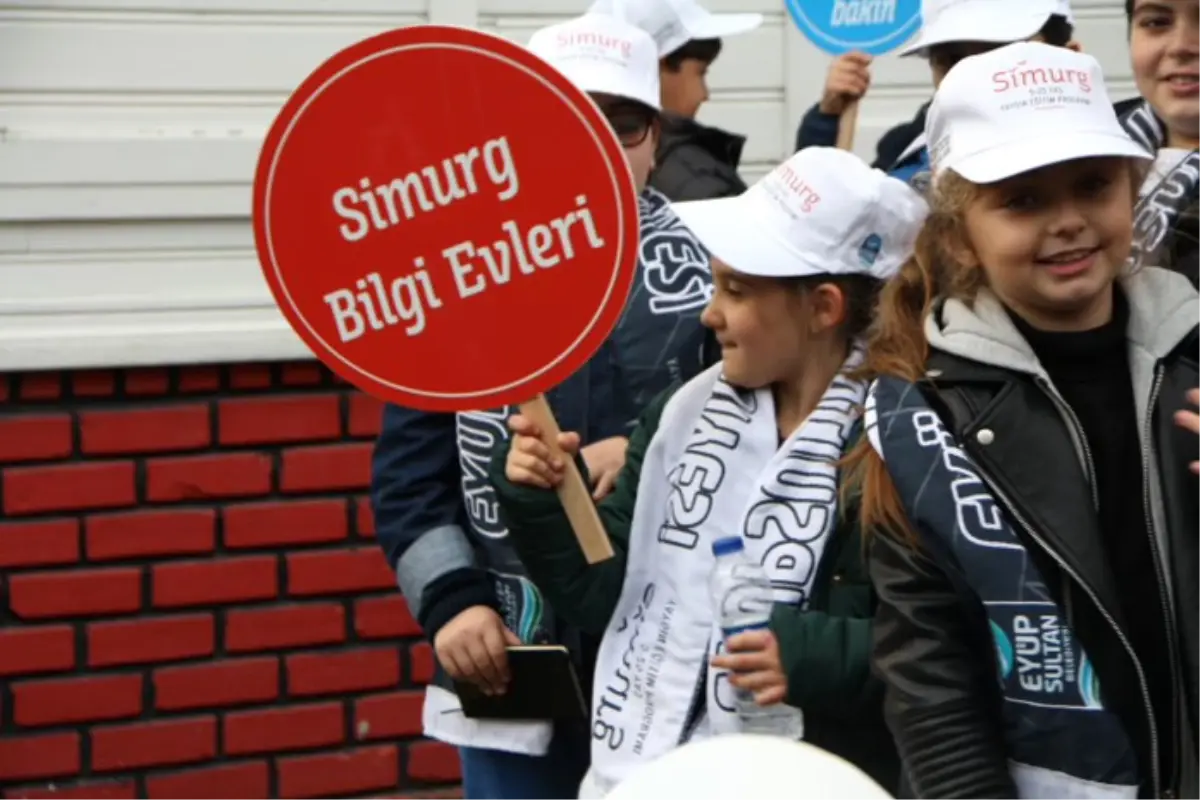 Simurg Bilgi Evlerinden \'İyiliğe Göz Açın\' Projesi