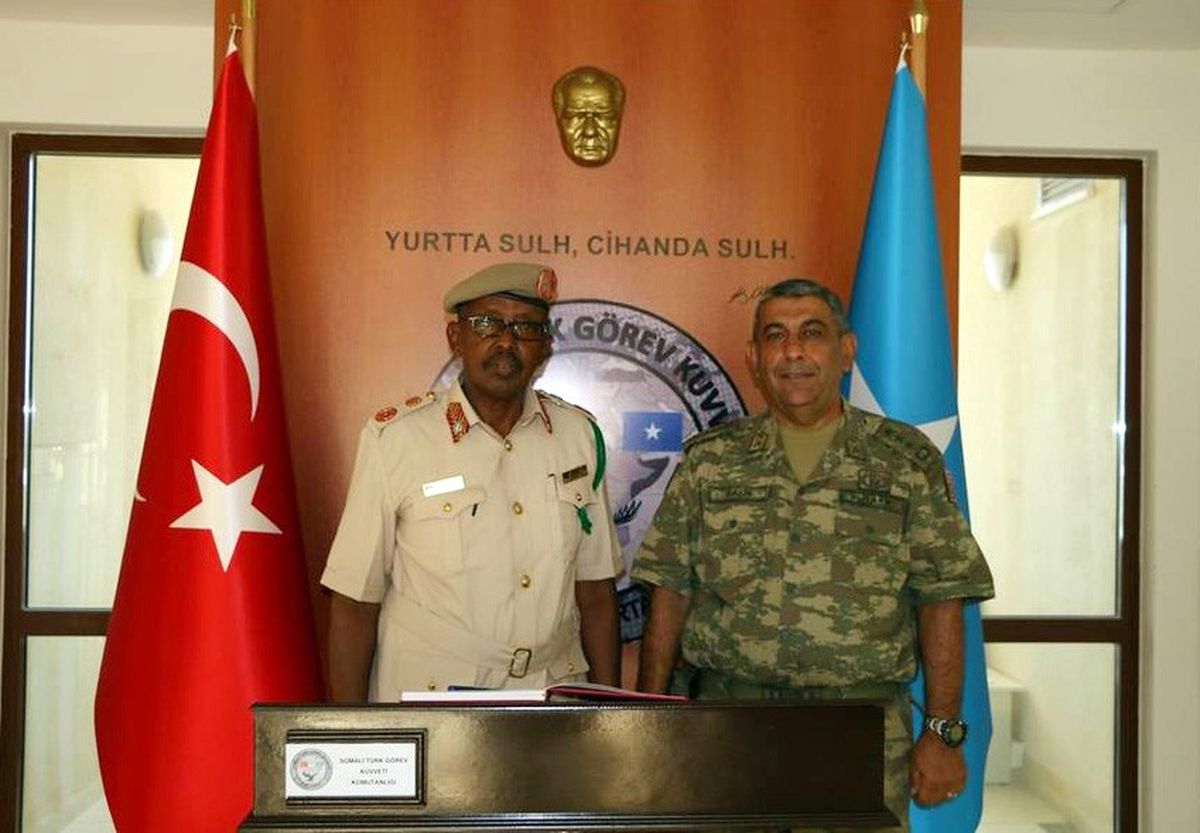 Somali Genelkurmay Başkanı Gorod, Türk Görev Kuvvet Komutanlığını Ziyaret Etti