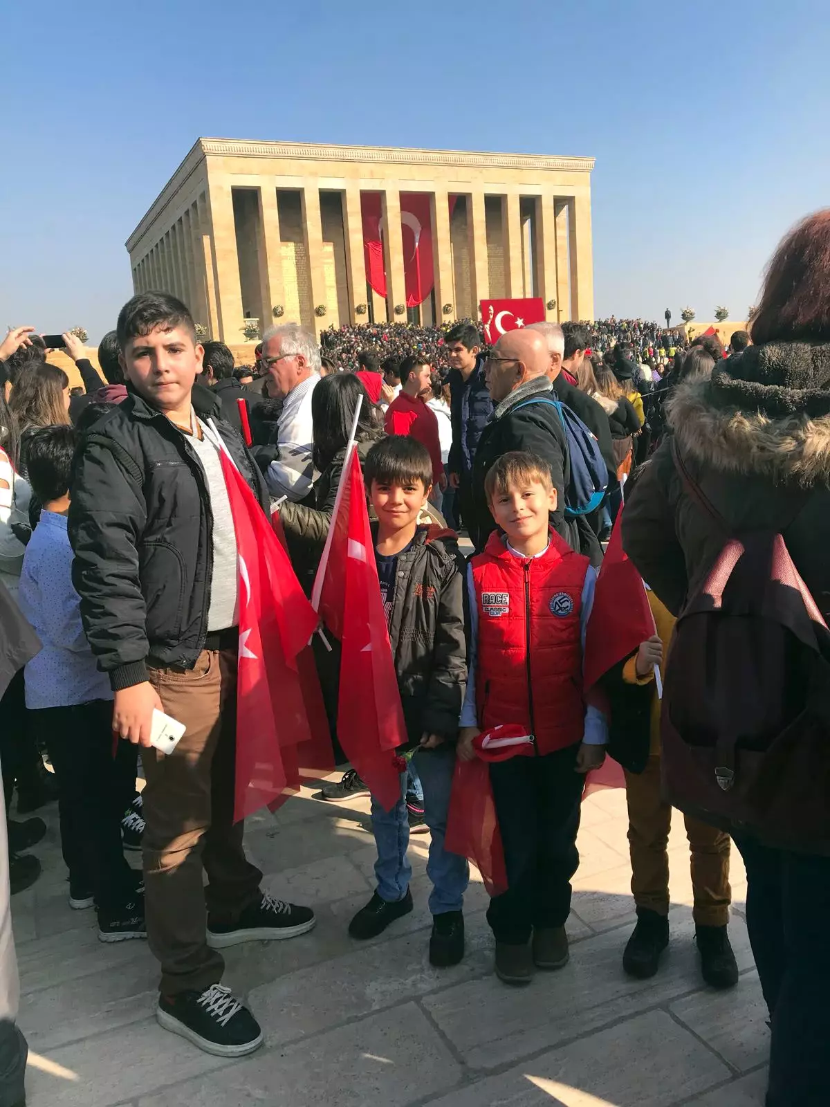 "Türk ve Suriyeli Öğrenciler Gazi Meclisi Ziyaret Etti"