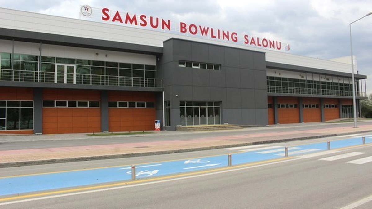 Türkiye\'nin En Büyük Bowling Salonu Halka Açılıyor