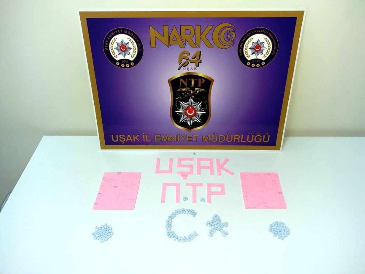 Uşak\'taki Uyuşturucu Operasyonunda 4 Kişi Tutuklandı