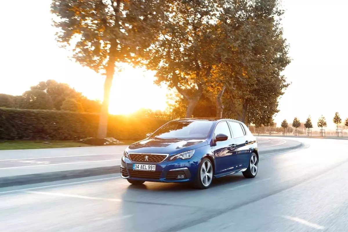 Yeni Peugeot 308 Türkiye\'de Kaç Paradan Satılacak?