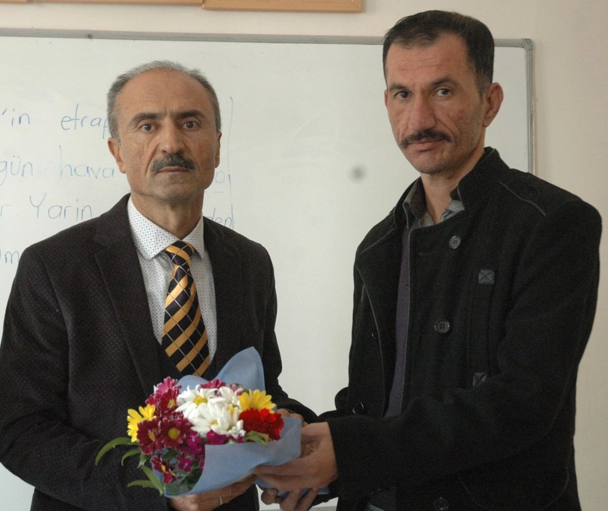 40 Yılık Öğretmen Böbreğini Çocuğuna, \'Kalbini\' Öğrencilere Bağışladı
