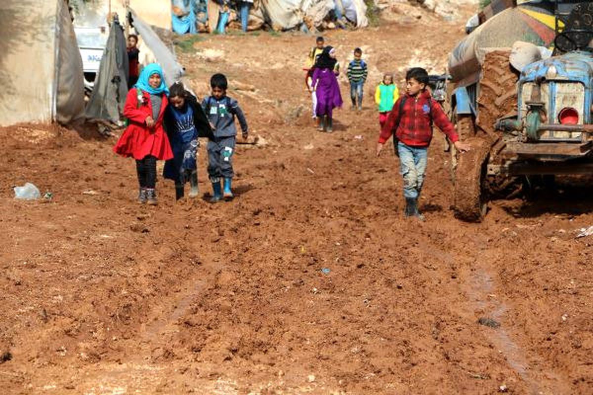 700 Bin Suriyeli\'nin Soğukla Mücadelesi