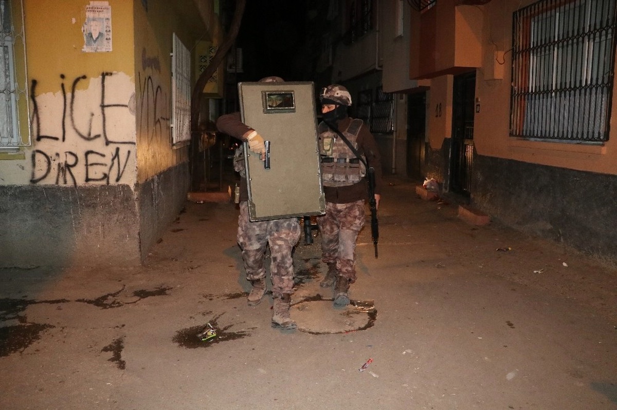 Adana Merkezli 5 İlde Pkk/kck Operasyonu: 19 Gözaltı