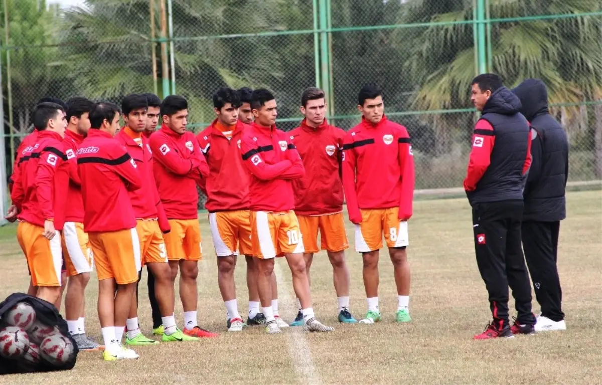 Adanaspor, U21 Takımı ile Antrenman Maçı Yaptı