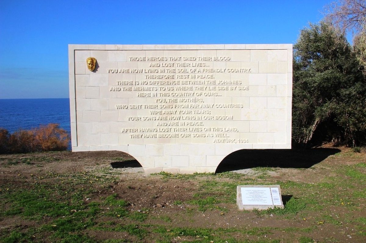 Atatürk\'ün Anzaklar İçin Söylediği Sözlerin Bulunduğu Kitabe Yenilendi