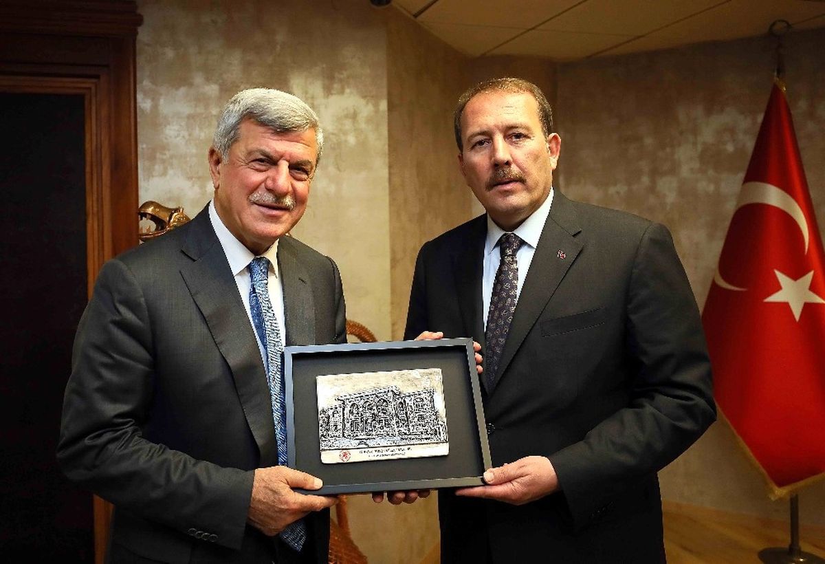 Başkan Karaosmanoğlu, AK Parti Genel Başkan Yardımcısı Karacan\'ı Ağırladı