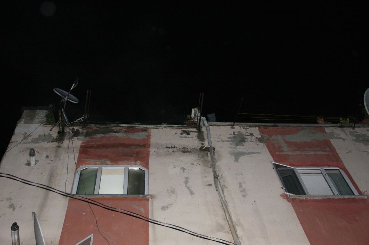 Beyoğlu\'ndaki Yangında Korku Dolu Anlar Yaşandı