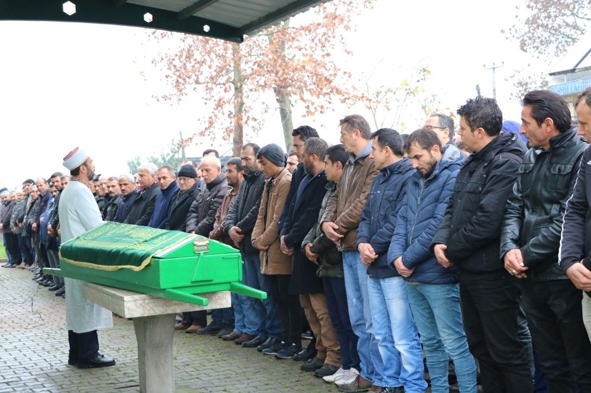 Boğarak Öldürülen 10 Yaşındaki Talha Son Yolculuğuna Uğurlandı
