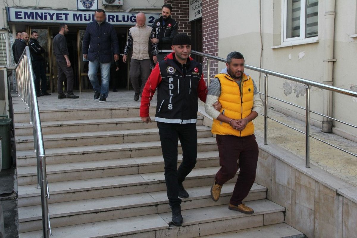 Bursa\'da 3 Zehir Taciri Gözaltına Alındı