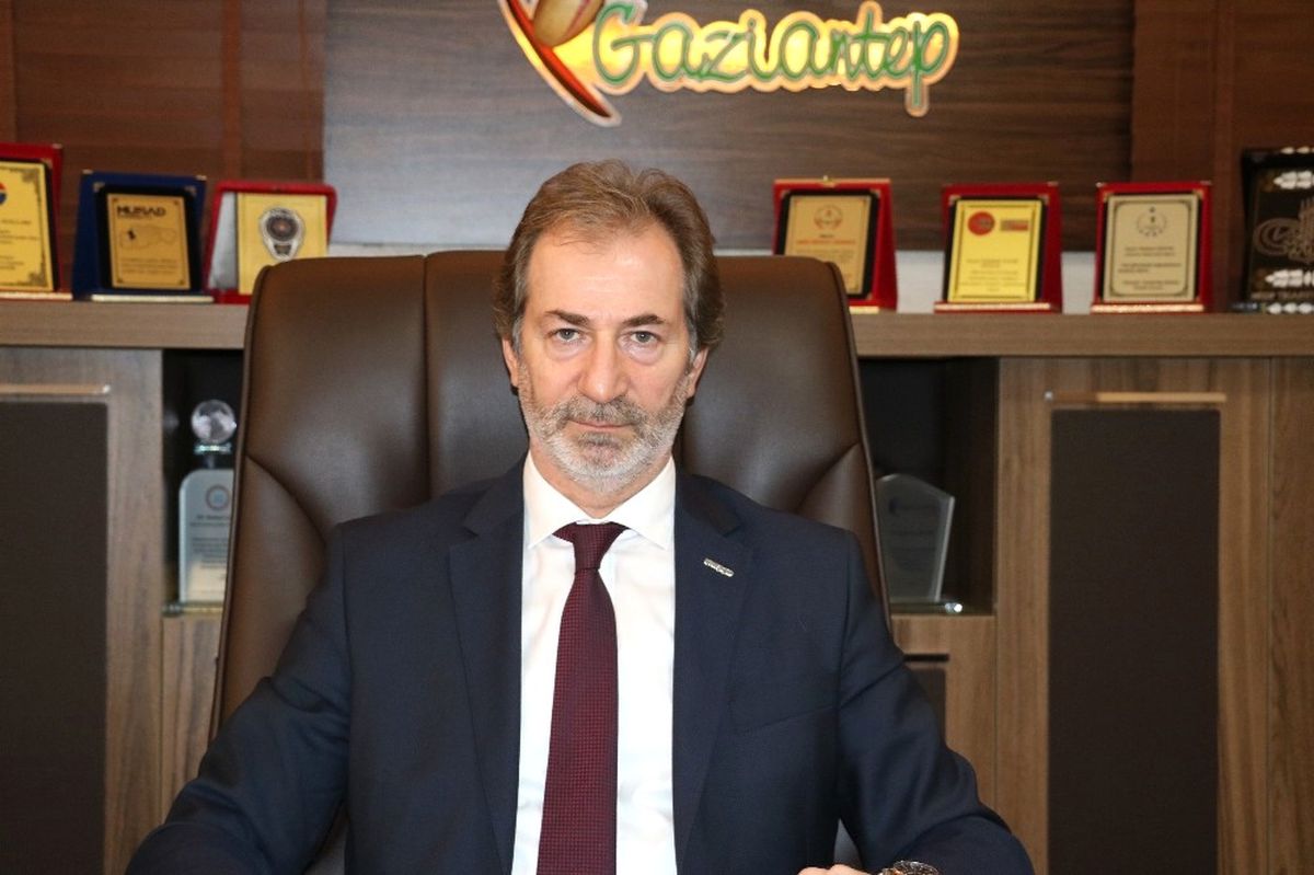 Çelenk Öğretmenler Gününü Kutladı