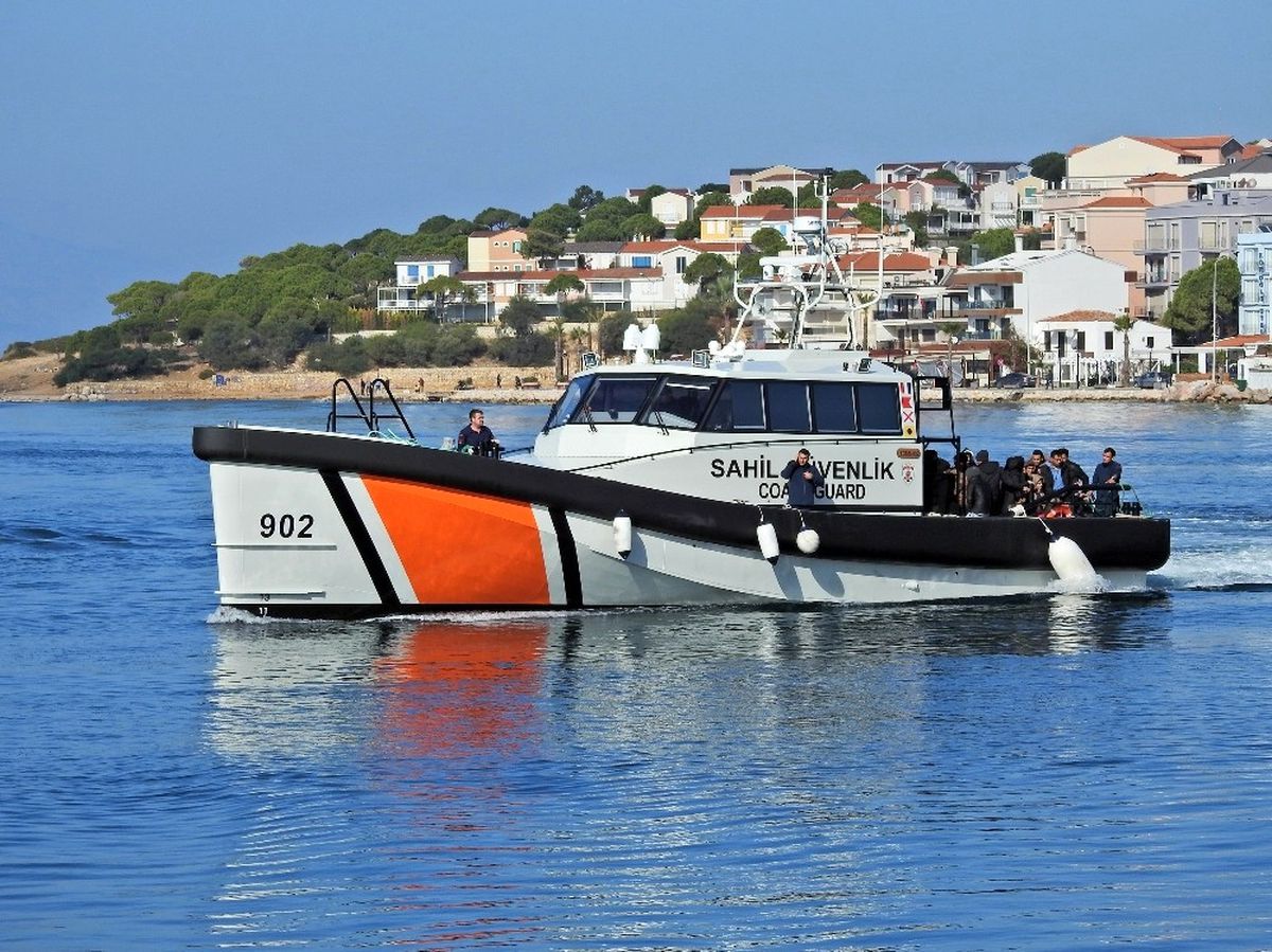 Çeşme\'de 65 Göçmen Ölüme Yolculukta Yakalandı