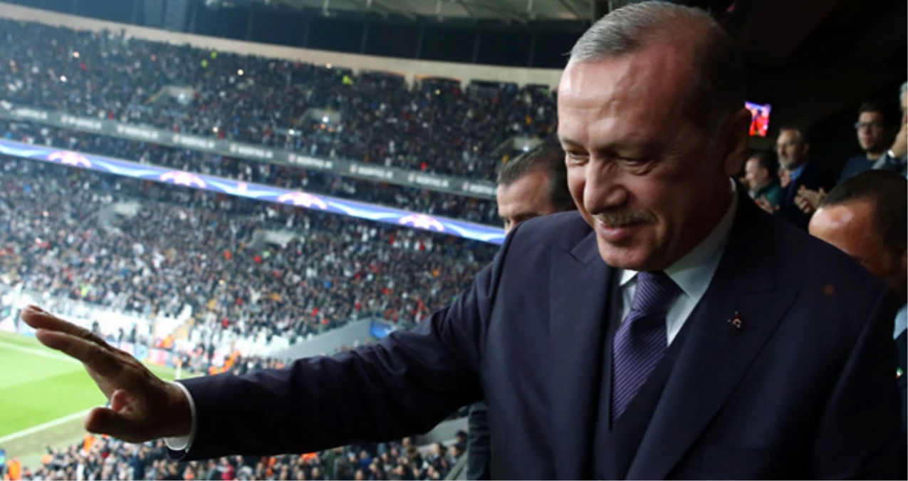 Porto\'nun Golünden Sonra Cumhurbaşkanı Erdoğan: Panik Yapmayın, Cenk Şimdi Golünü Atar