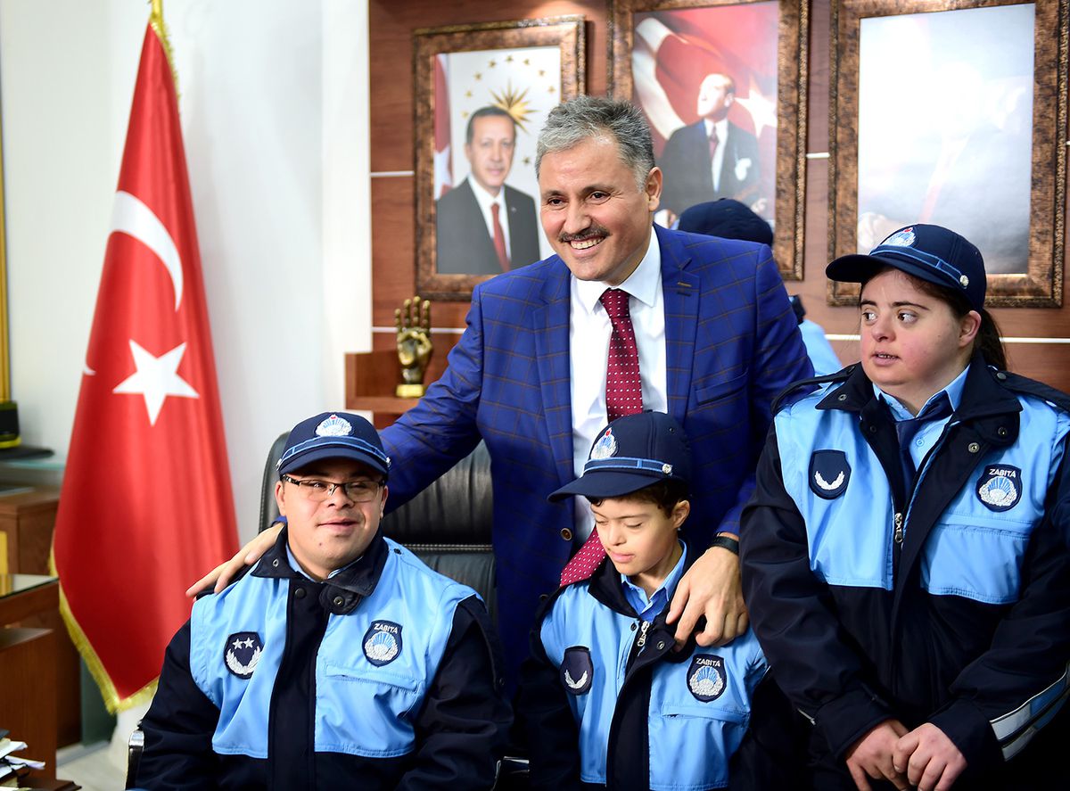 Down Sendromlu Çocuklar Zabıta Oldu