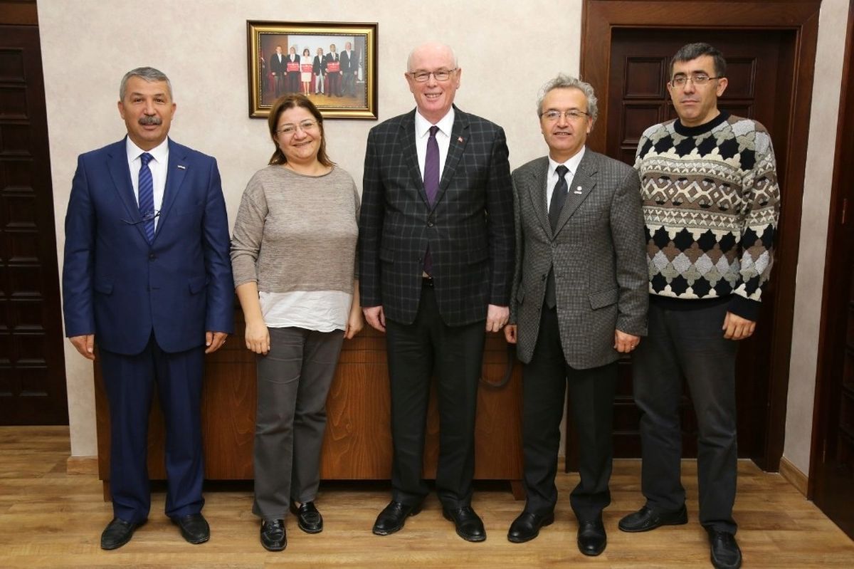 Eğitim İş\'ten Başkan Kurt\'a Ziyaret
