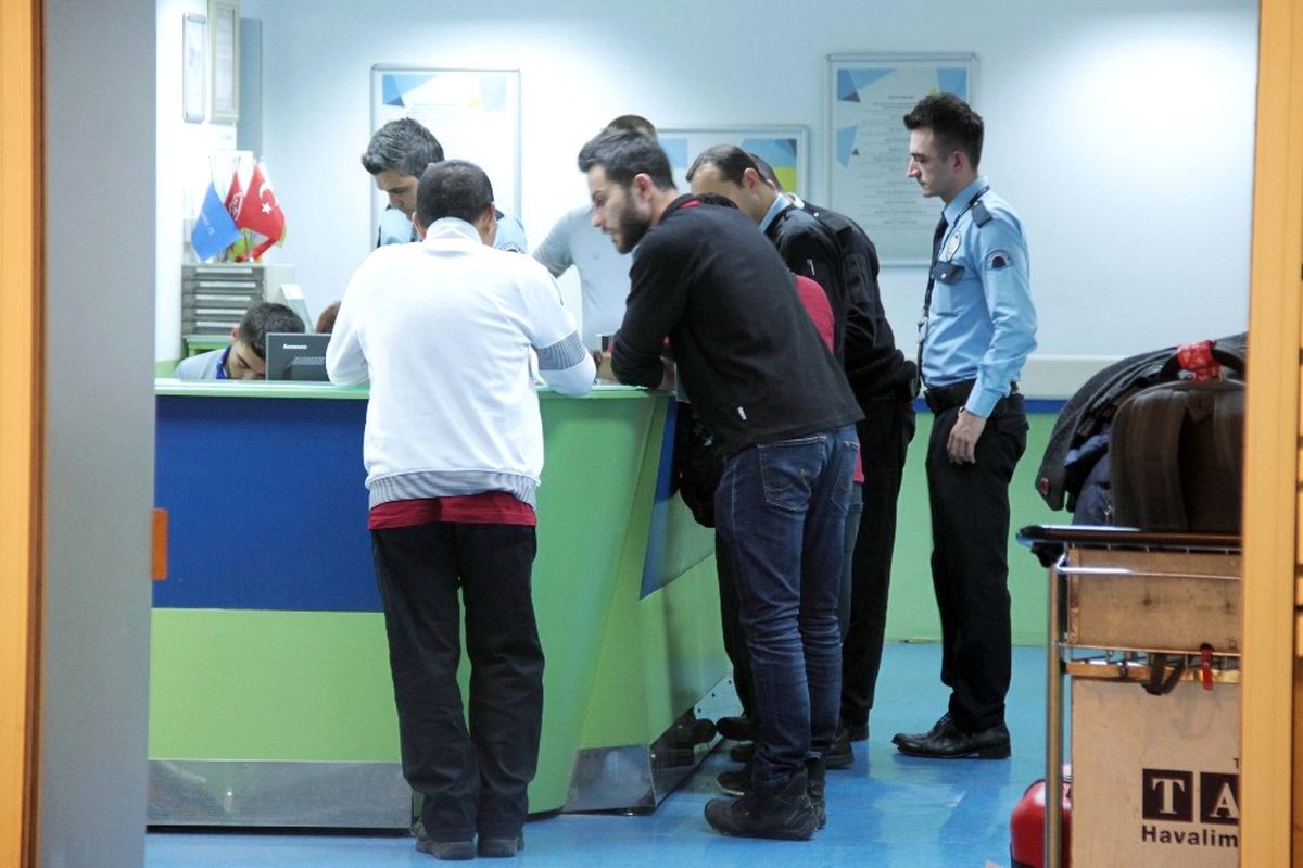 Endonezyalı Umre Yolcusu, Atatürk Havalimanı\'nda Hayatını Kaybetti