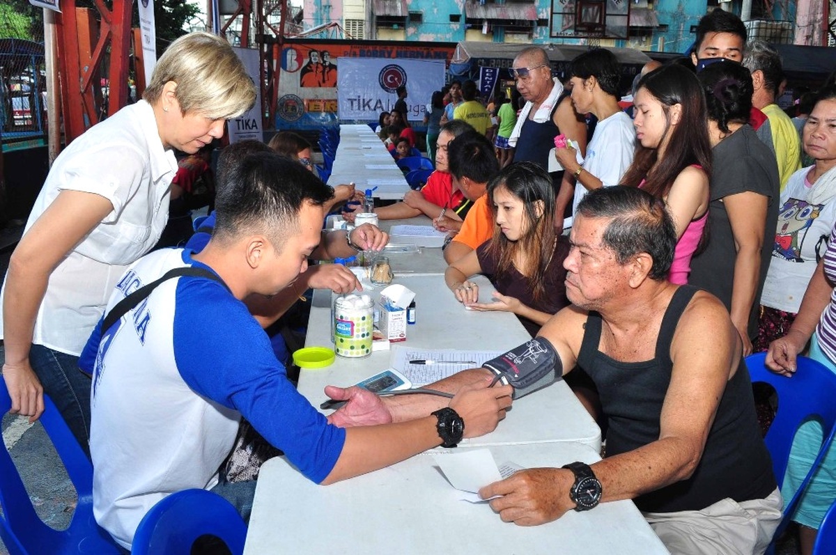 Filipinler\'de Halka Sağlık Taraması