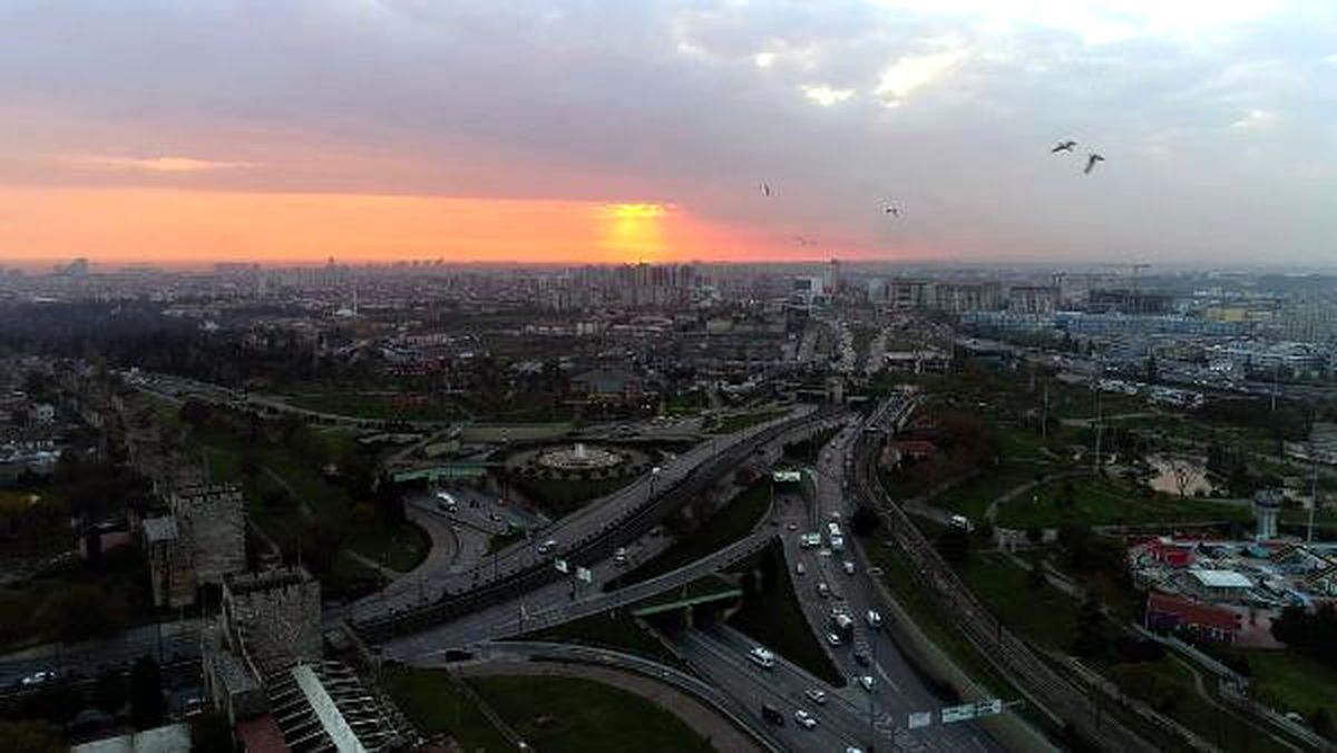 Güneş Batımı, Tarihi Surların Üzerinden Böyle Görüntülendi