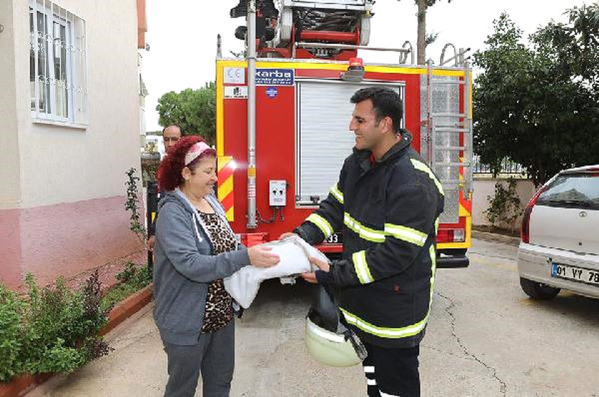 Mersin İtfaiyesinden \'Yastık Operasyonu\'
