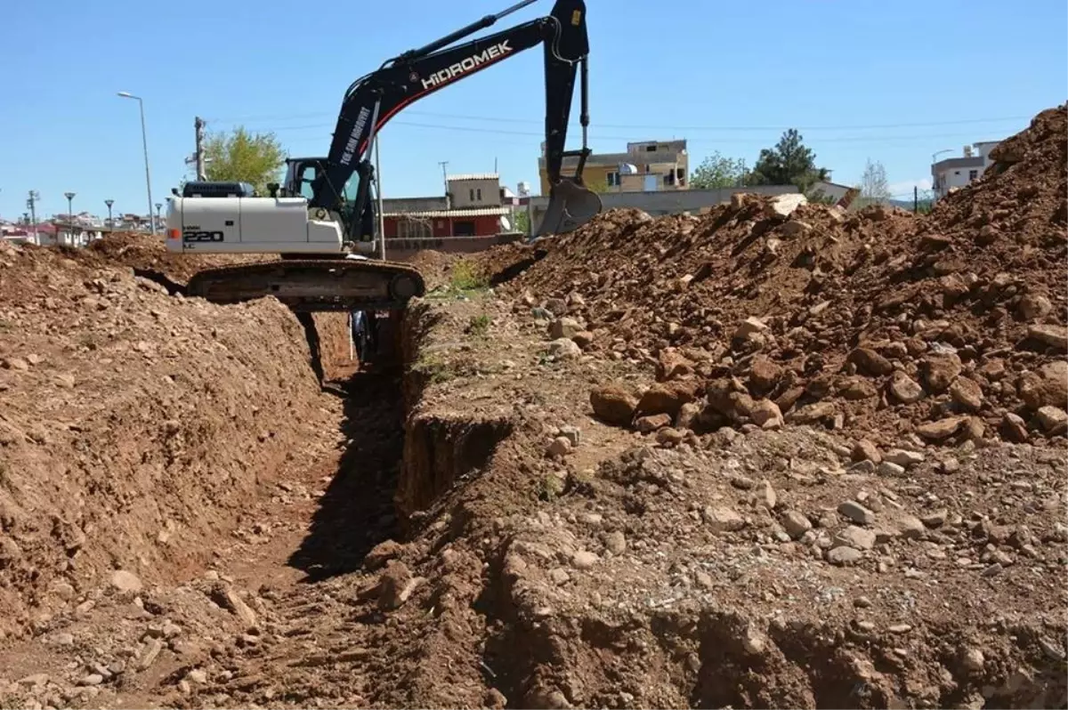 Nurdağı İlçesinde Kapalı Pazar Yeri ve Otopark Yapımı Başladı