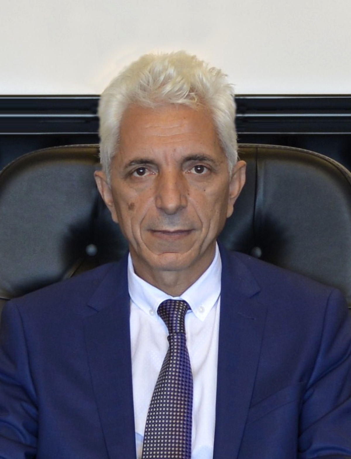 Rektör Vekili Ali Azar\'dan Öğretmenler Günü Mesajı