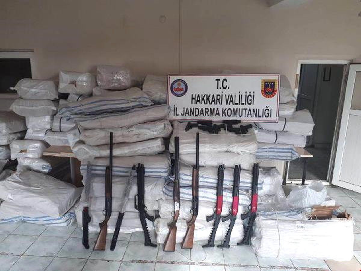 Şemdinli\'de 771 Av Tüfeği Ele Geçirildi