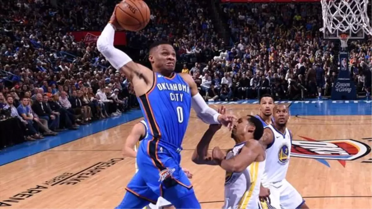 Warriors\'a Bir Darbe de Thunder\'dan