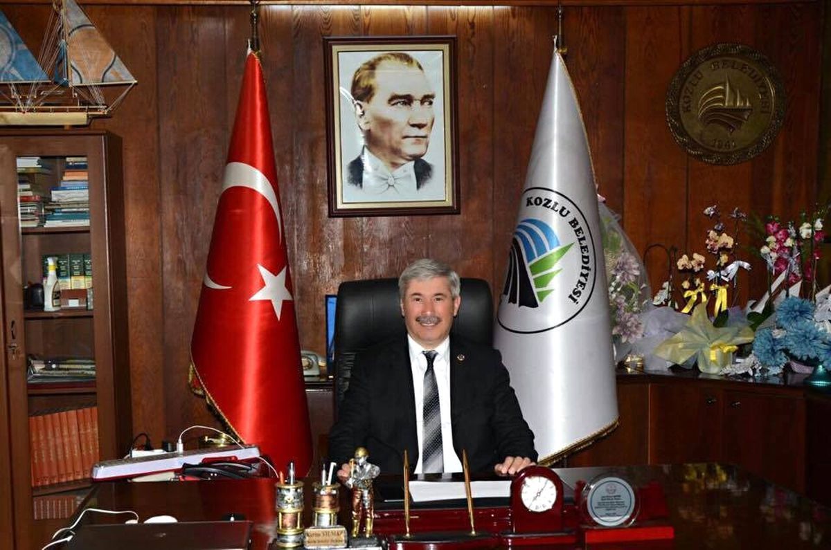 Yılmaz, Öğretmenler Günü\'nü Kutladı