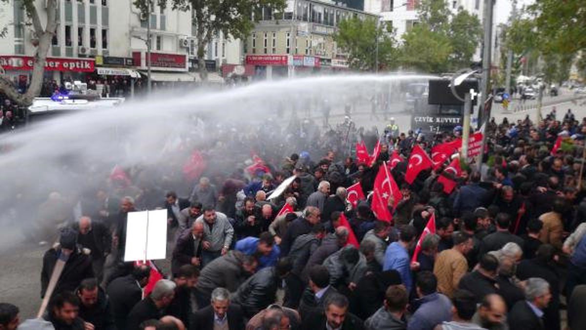 Adıyaman\'da Tütün Protestosuna Müdahale