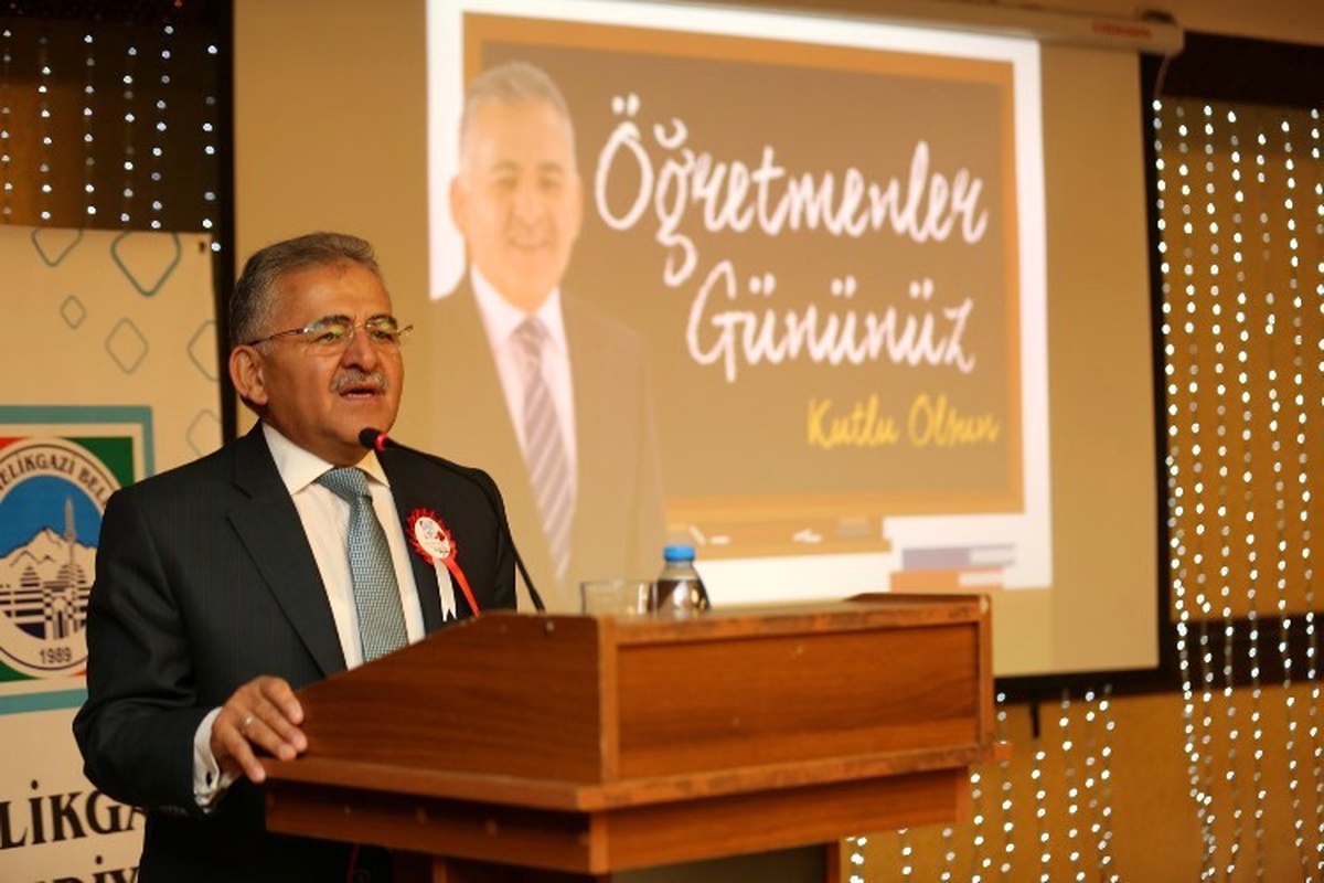Başkan Büyükkılıç Öğretmenler Gününü Kutladı