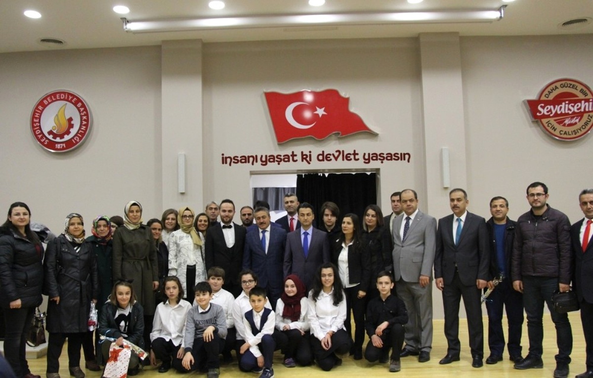Başkan Tutal, 24 Kasım\'da Öğretmenleri Unutmadı