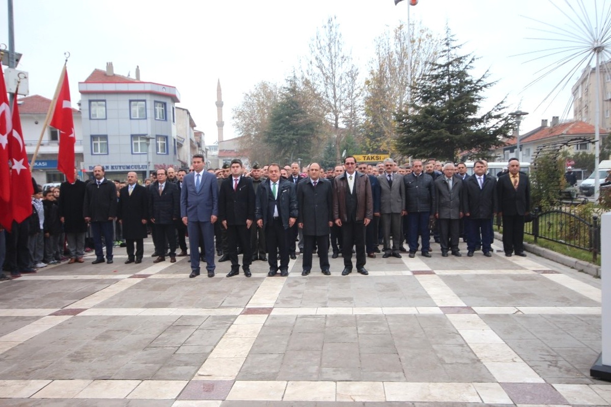 Beyşehir\'de 24 Kasım Öğretmenler Günü Kutlaması